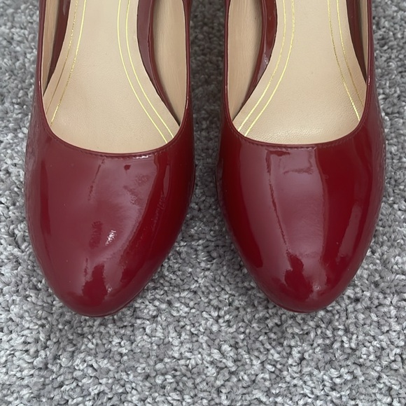 Cole Haan Nike Air Red Patent Leather Closed Toe Pump Shoes Women’s Size 7B - Picture 2 of 11